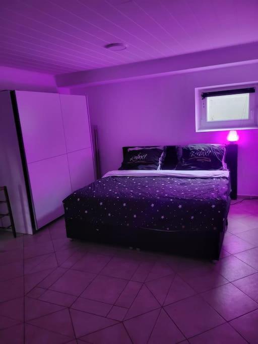 Schoene Unterkunft Mit Whirpool Nahe Phantasialand Apartment Weilerswist Exterior photo